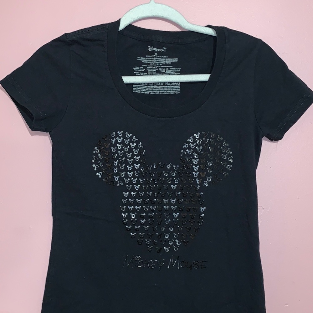DISNEY T-SHIRT FOR MAJOR MICKEY MOUSE FAN 🖤